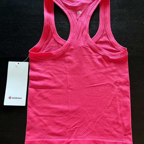 Lululemon Swiftly Tech RacerBack Tank - Race Length - Picture 3 of 4